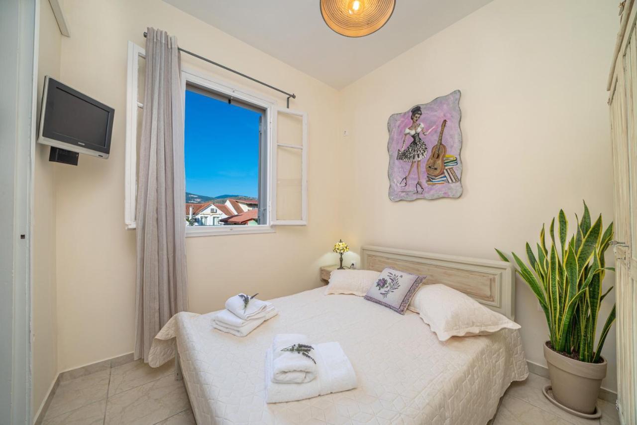 Flowers In The City - Elegant Home In Argostoli Zewnętrze zdjęcie