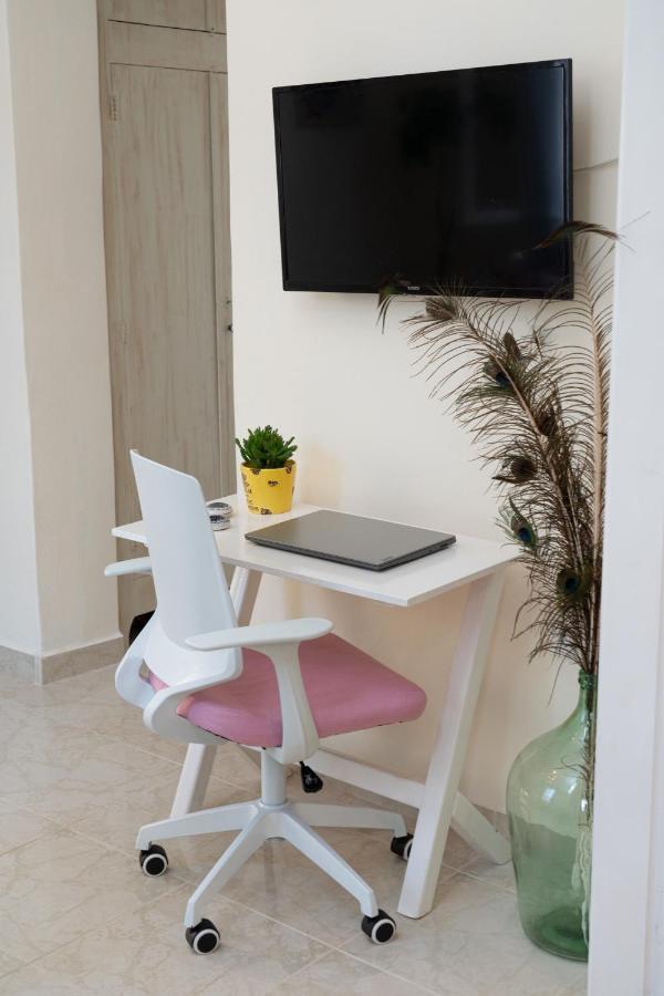Flowers In The City - Elegant Home In Argostoli Zewnętrze zdjęcie